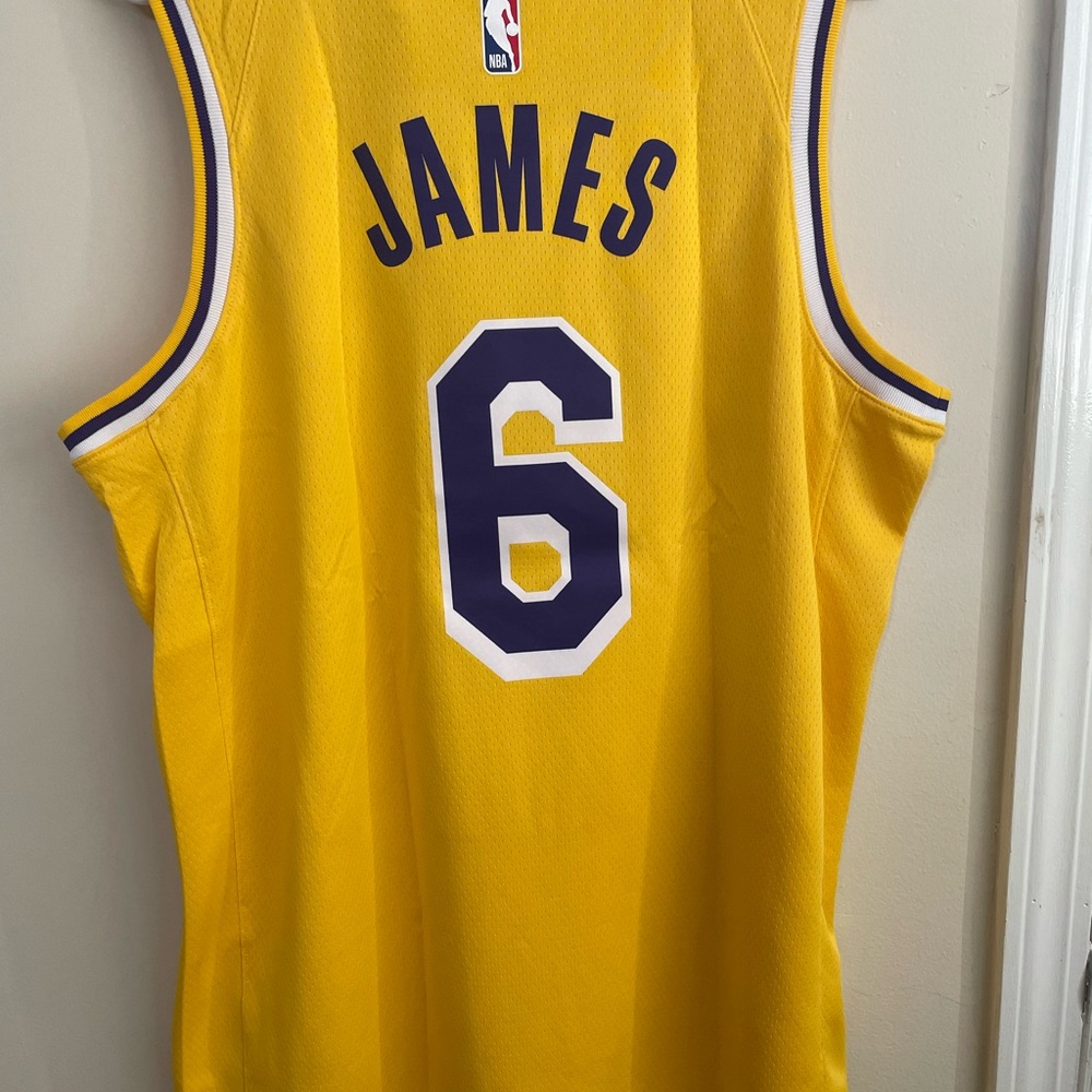 Nike NBA LeBron James Lakers Swingman Jersey #6 Sz L CW3669-738 Authentic NEW - Picture 3 of 7